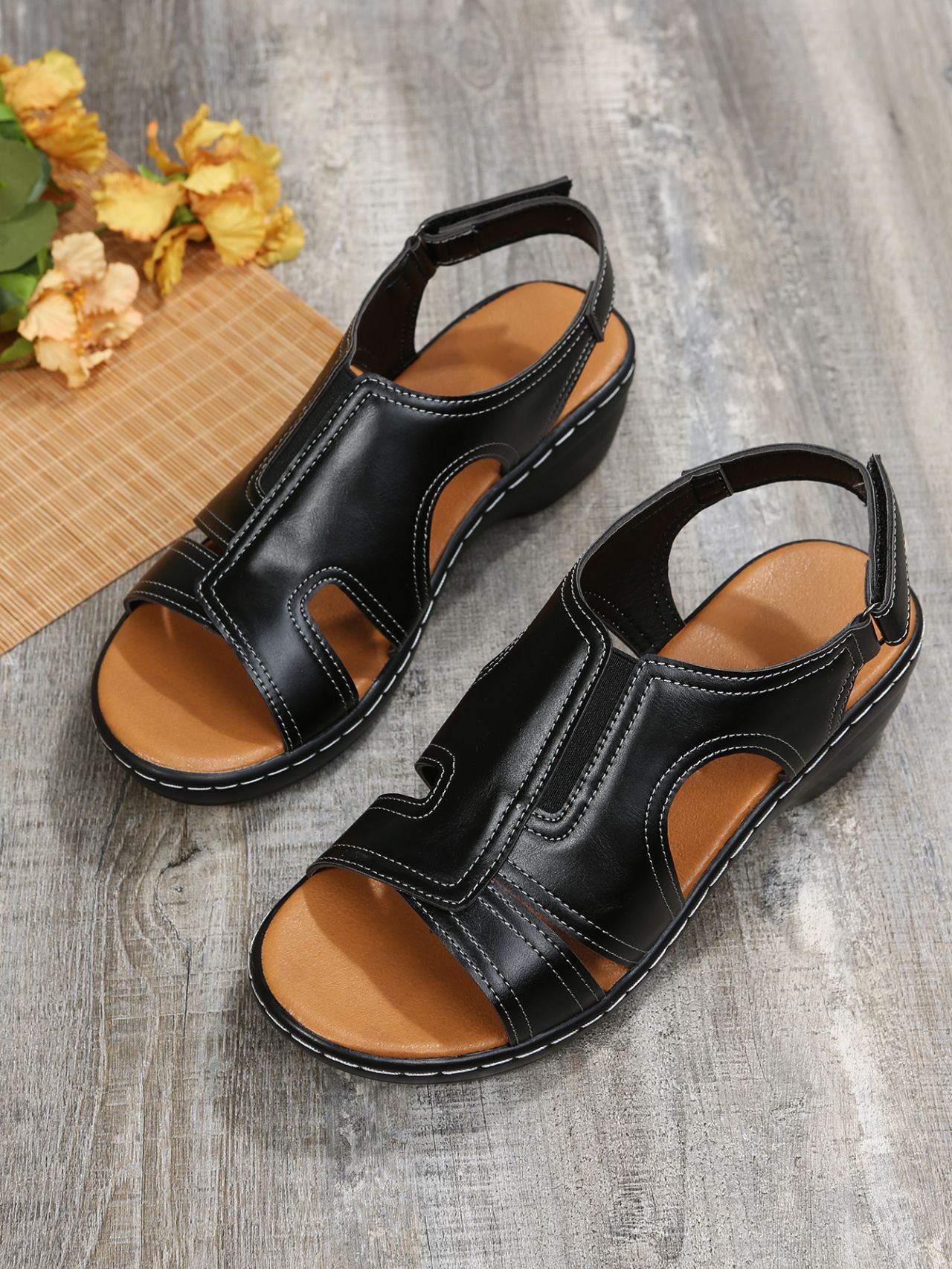 Isla | Hollow-Out Chunky Heel Sandals